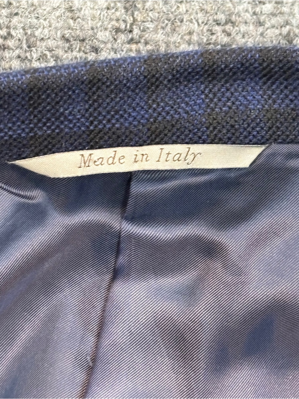 CANALI blue and black check pattern wool and silk blend blazer 43R - Picture 7 of 14